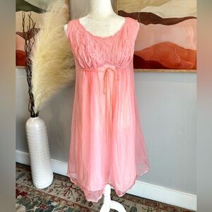 Vintage Gossard Artemis Babydoll Nightgown
